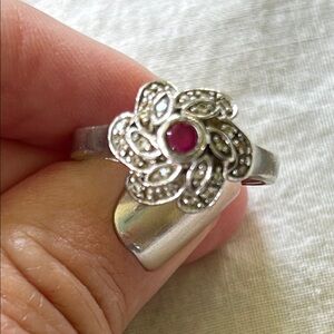 Elegant Silver and Red Floral Ring